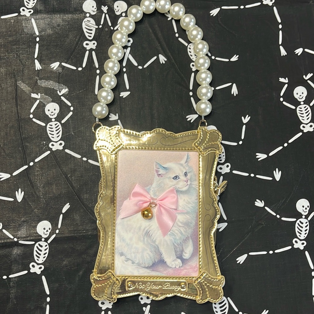 Purse with white kitty and a bell!